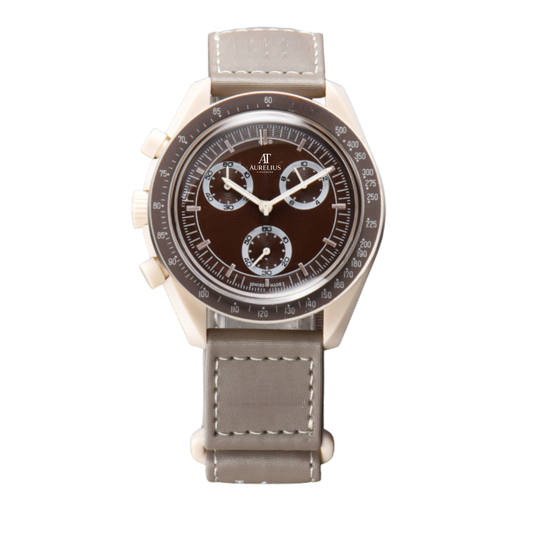 Chronograph 42 – Creme Zifferblatt mit orangen Akzenten | Beige Gehäuse & Braun Armband & Tachymeter-Lünette